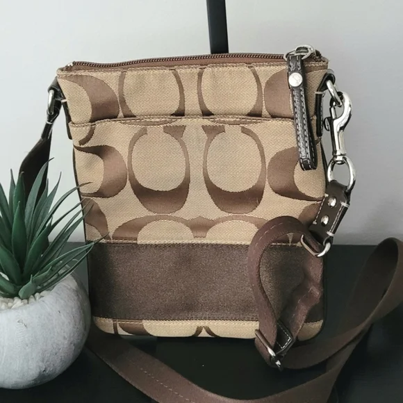 Coach Tan/Brown Crossbody Bag - Picture 5 of 8